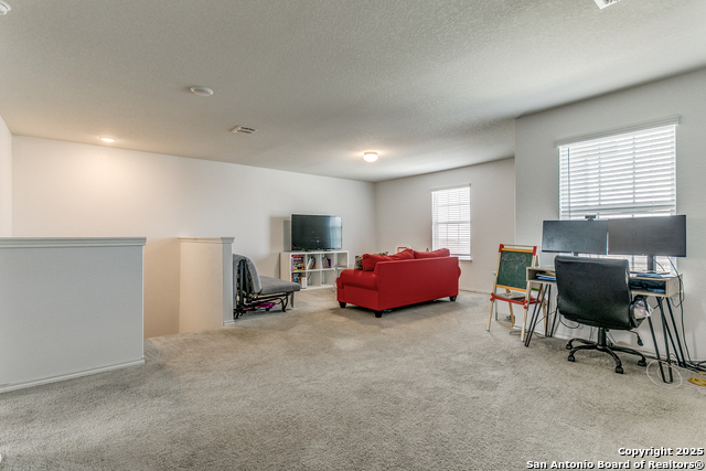 Listing photo id 20 for 7410 Champion Crk