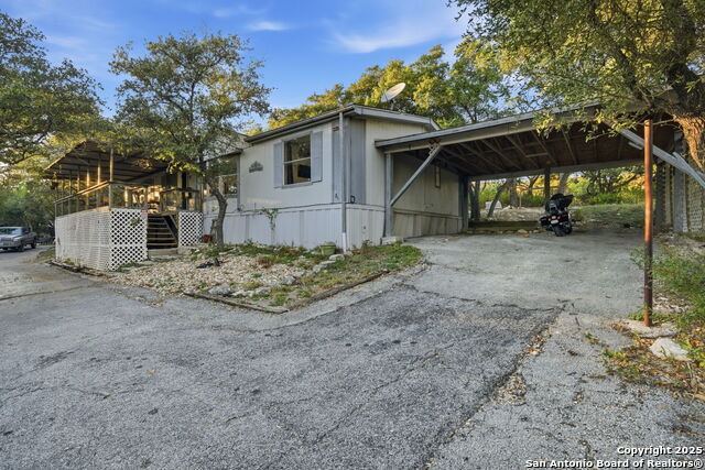 Image 2 of 21 For 185 Canyon Bend