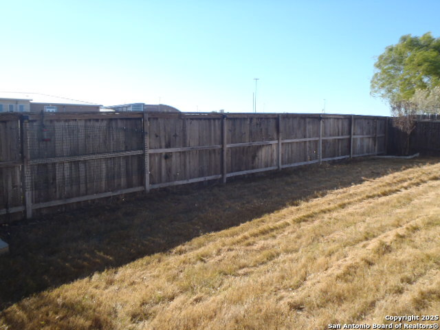 Image 11 of 37 For 2042 Carter Ln