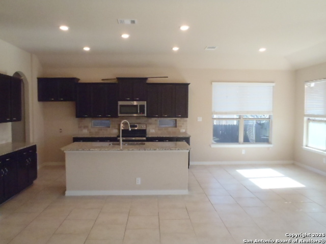 Image 16 of 37 For 2042 Carter Ln