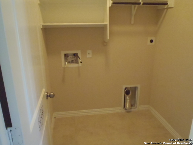 Image 21 of 37 For 2042 Carter Ln