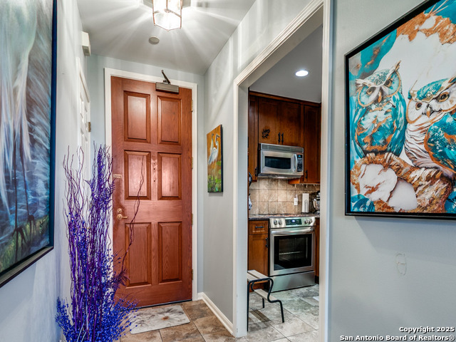 Image 2 of 25 For 1 Towers Park Ln  316