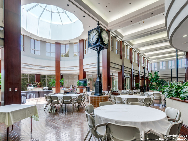 Image 22 of 25 For 1 Towers Park Ln  316