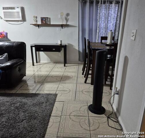 Image 4 of 16 For 124 Mitchell St