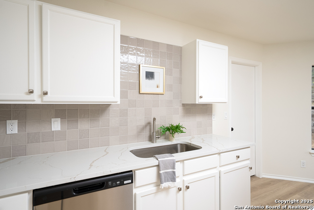 Image 13 of 35 For 7103 Rimwood