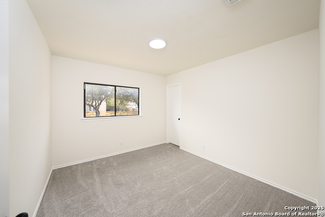 Image 23 of 35 For 7103 Rimwood