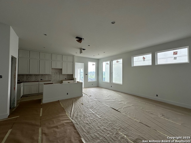 Listing photo id 3 for 20675 Huebner Rd Unit 527