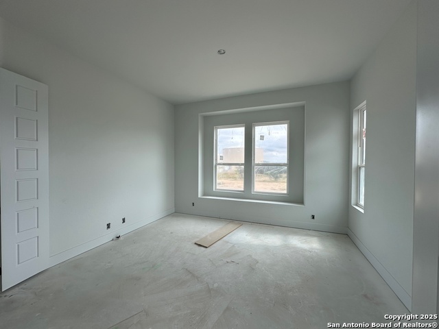 Listing photo id 6 for 20675 Huebner Rd Unit 527