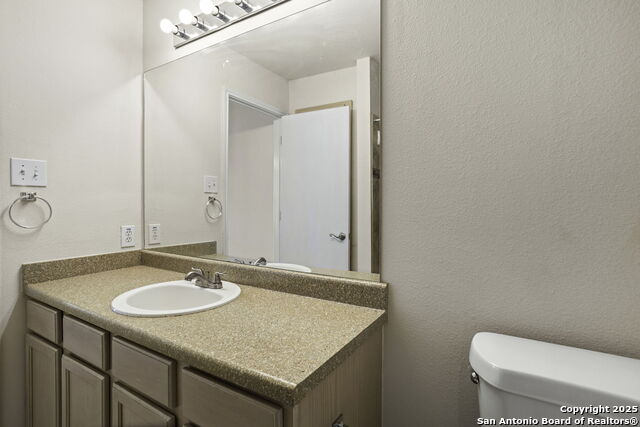 Image 21 of 24 For 2622 Crown Hollow