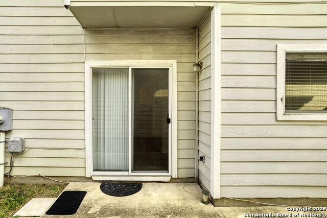 Image 23 of 24 For 2622 Crown Hollow