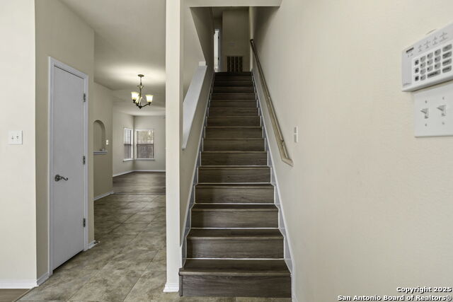 Image 4 of 24 For 2622 Crown Hollow