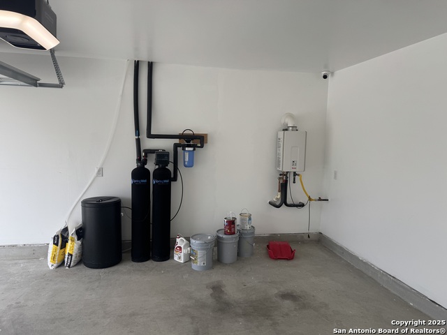 Listing photo id 14 for 9726 Mill Dam