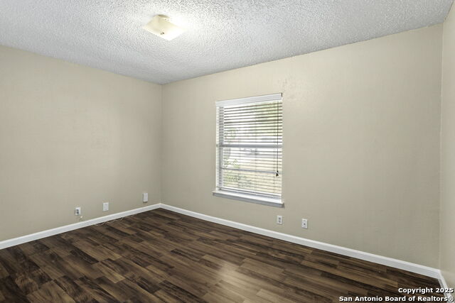 Image 16 of 23 For 4214 Briarcrest