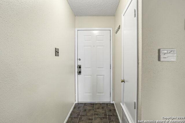 Image 5 of 23 For 4214 Briarcrest