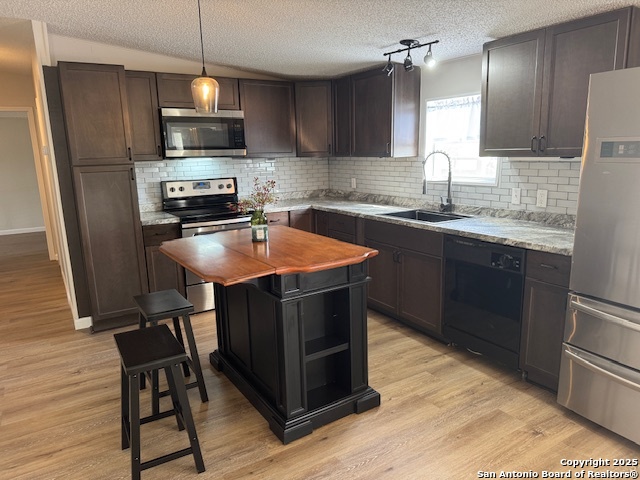 Image 2 of 40 For 340 Mourning Dove