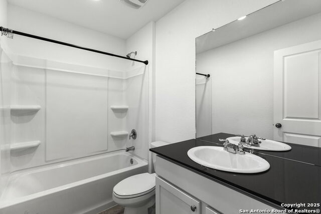 Image 13 of 21 For 10824 Presa Way