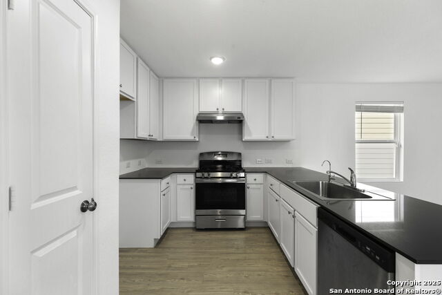 Image 5 of 21 For 10824 Presa Way