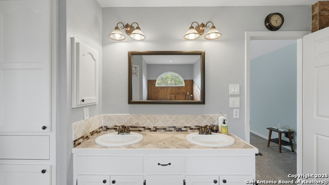 Listing photo id 16 for 195 Cheyenne