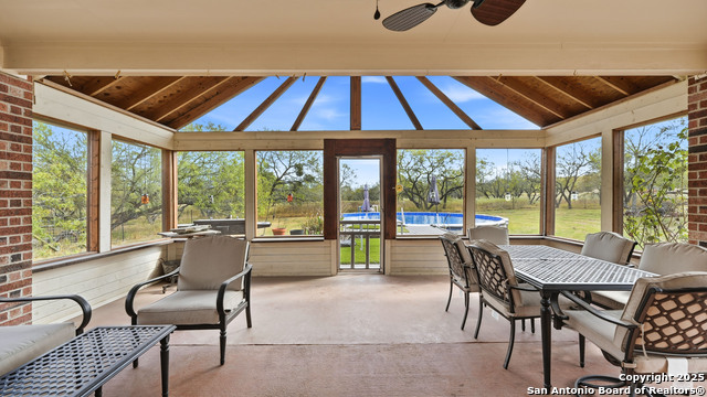 Listing photo id 27 for 195 Cheyenne