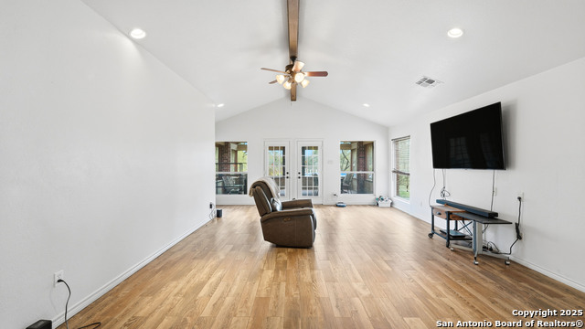 Listing photo id 7 for 195 Cheyenne