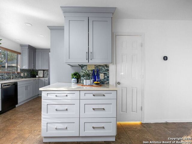 Image 12 of 45 For 11031 Rindle Ranch