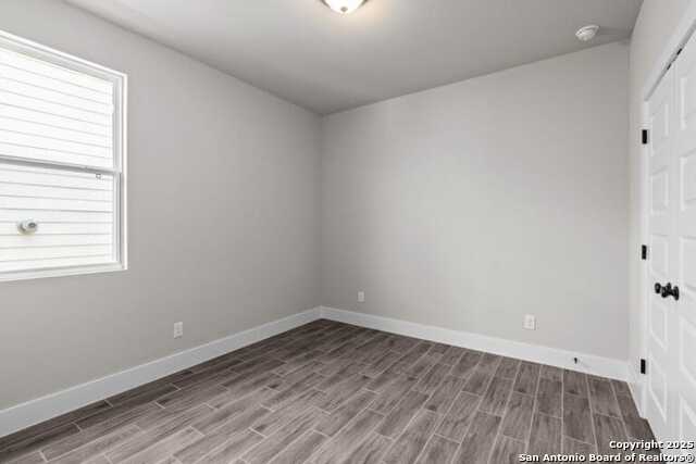 Image 10 of 17 For 11123 Lowder