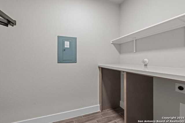 Image 16 of 17 For 11123 Lowder