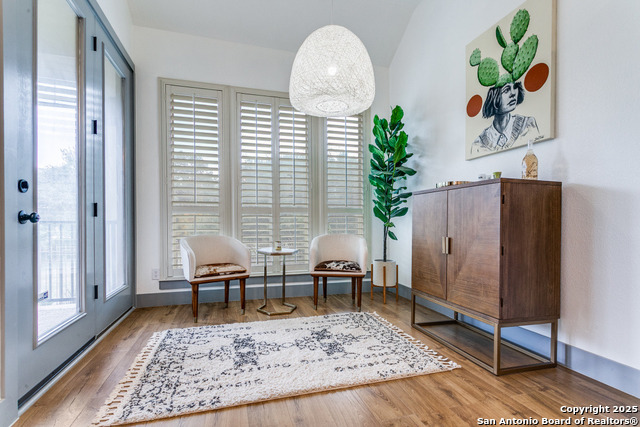 Image 16 of 31 For 27 Avalon