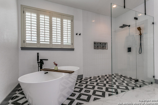 Image 21 of 31 For 27 Avalon