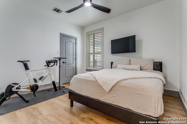 Image 23 of 31 For 27 Avalon