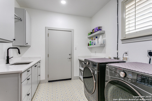 Image 26 of 31 For 27 Avalon