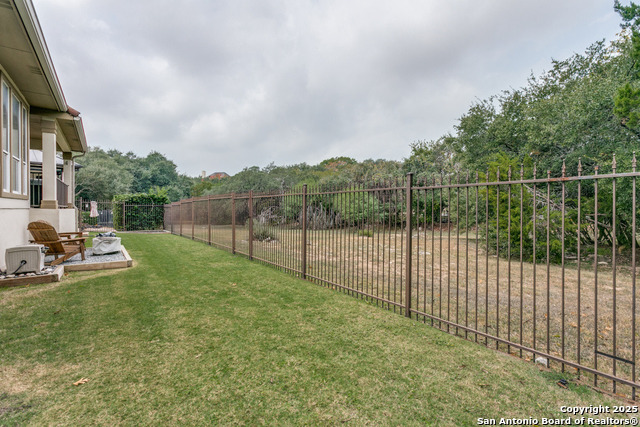 Image 30 of 31 For 27 Avalon