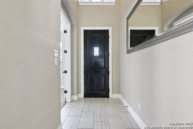 Image 16 of 39 For 1077 Stone Crossing