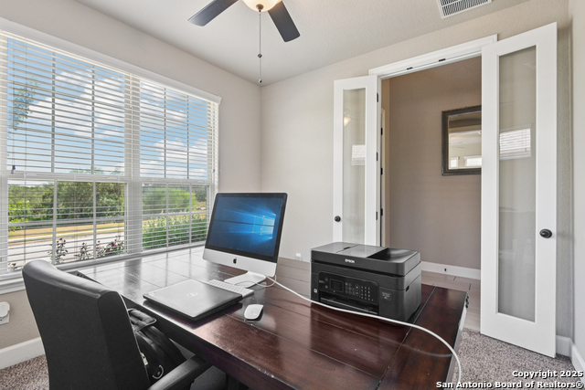 Image 17 of 39 For 1077 Stone Crossing