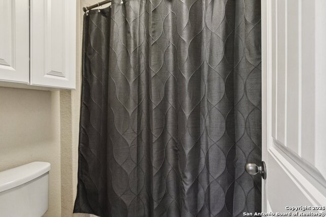 Image 30 of 39 For 1077 Stone Crossing