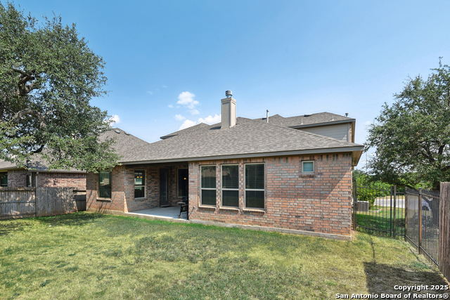 Image 35 of 39 For 1077 Stone Crossing