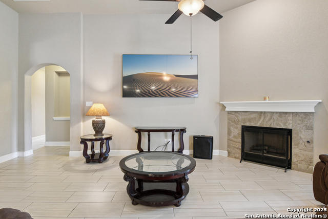 Image 5 of 39 For 1077 Stone Crossing