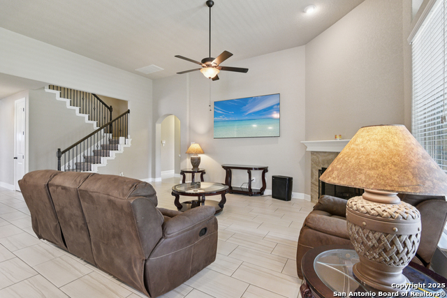 Image 7 of 39 For 1077 Stone Crossing