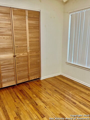 Image 12 of 14 For 14327 Ideal