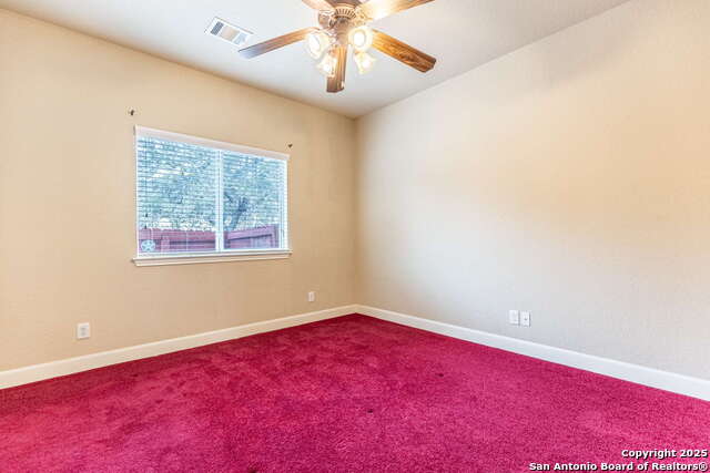 Listing photo id 18 for 111 Roan  