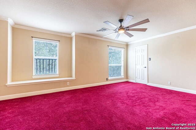 Listing photo id 20 for 111 Roan  