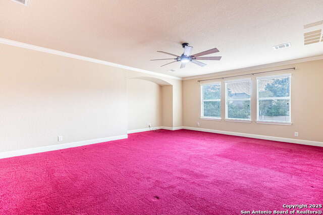 Listing photo id 34 for 111 Roan  