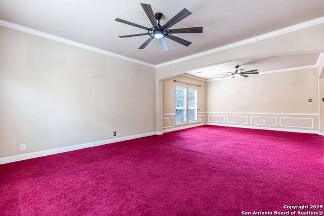 Listing photo id 3 for 111 Roan  