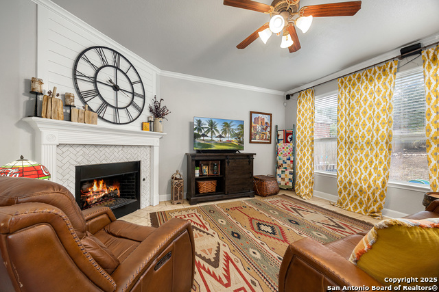 Listing photo id 8 for 23414 Treemont Park