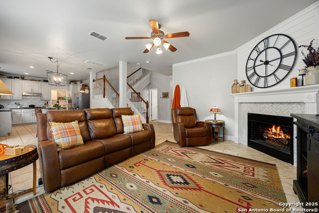 Listing photo id 9 for 23414 Treemont Park