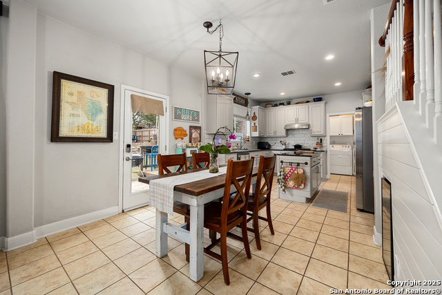 Listing photo id 14 for 23414 Treemont Park