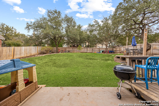 Listing photo id 29 for 23414 Treemont Park