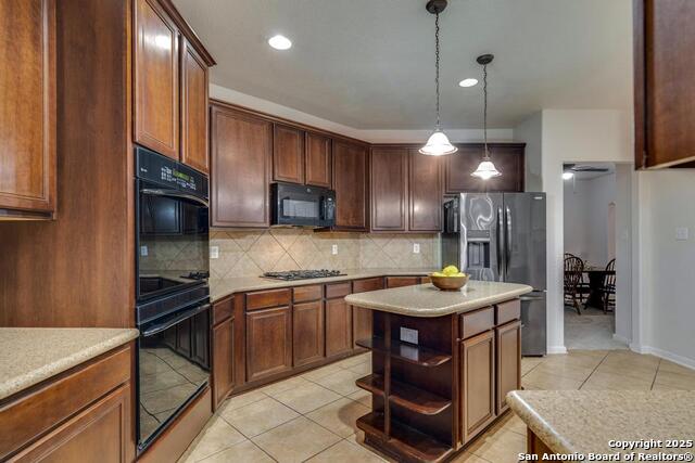 Image 14 of 33 For 1934 Oak Flat Rd