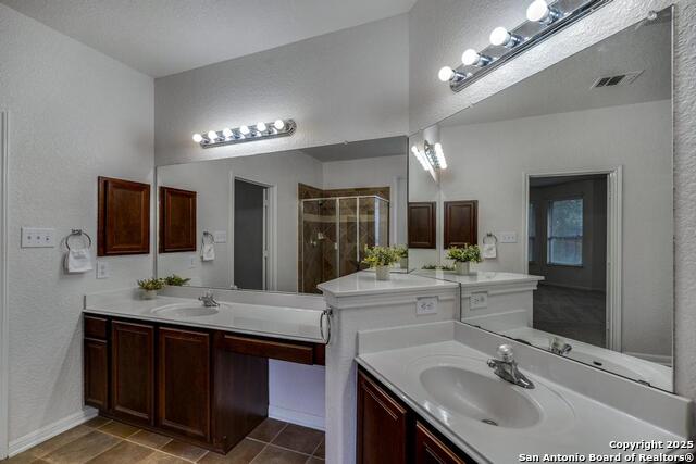 Image 21 of 33 For 1934 Oak Flat Rd