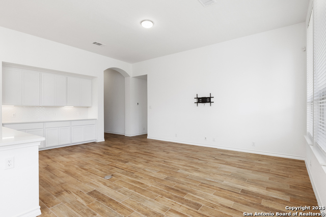 Image 9 of 31 For 1523 Balcones Fault